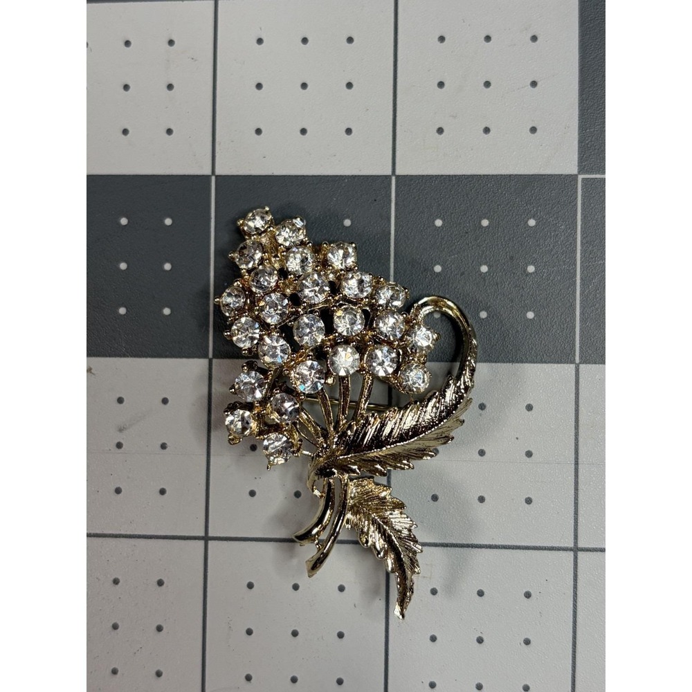 Vintage Coro ? Gold Tone And Rhinestone Cluster Flower Bouquet Brooch